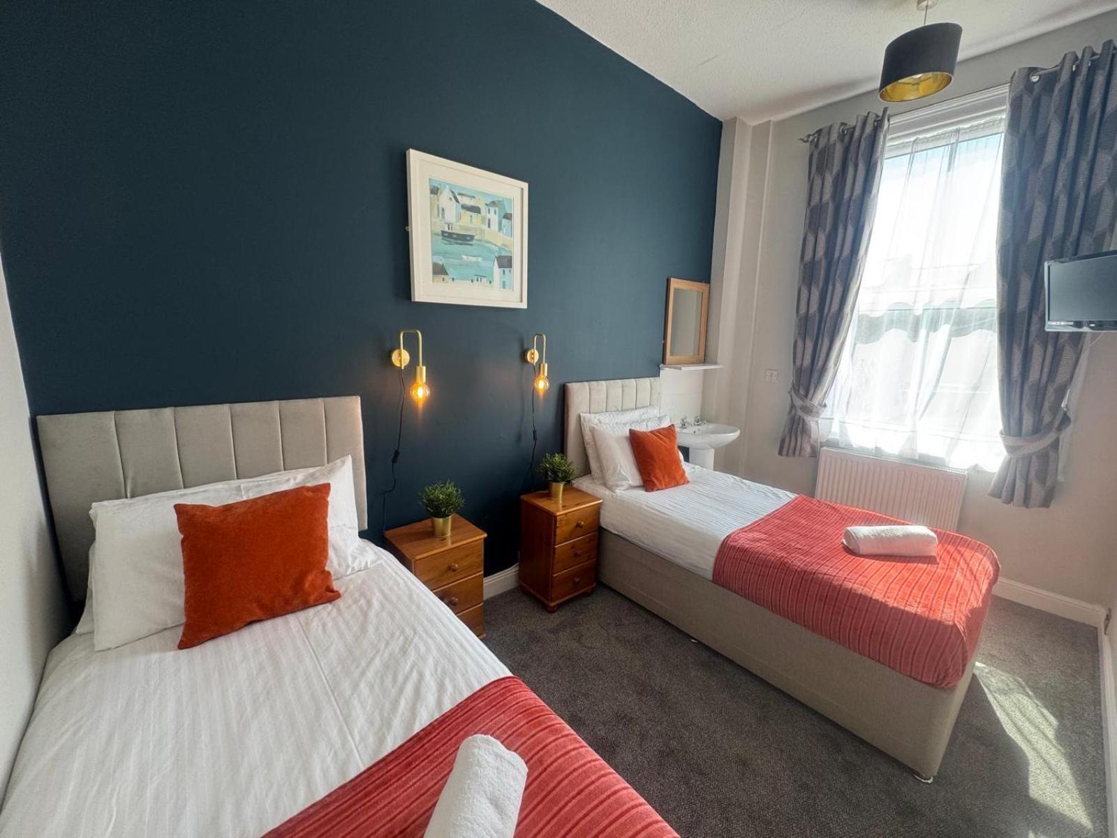 The Rockside Bed & Breakfast Scarborough Ngoại thất bức ảnh