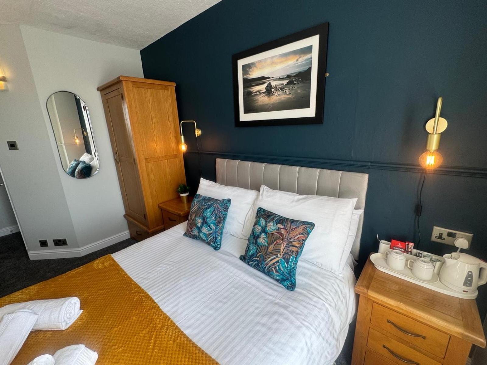 The Rockside Bed & Breakfast Scarborough Ngoại thất bức ảnh
