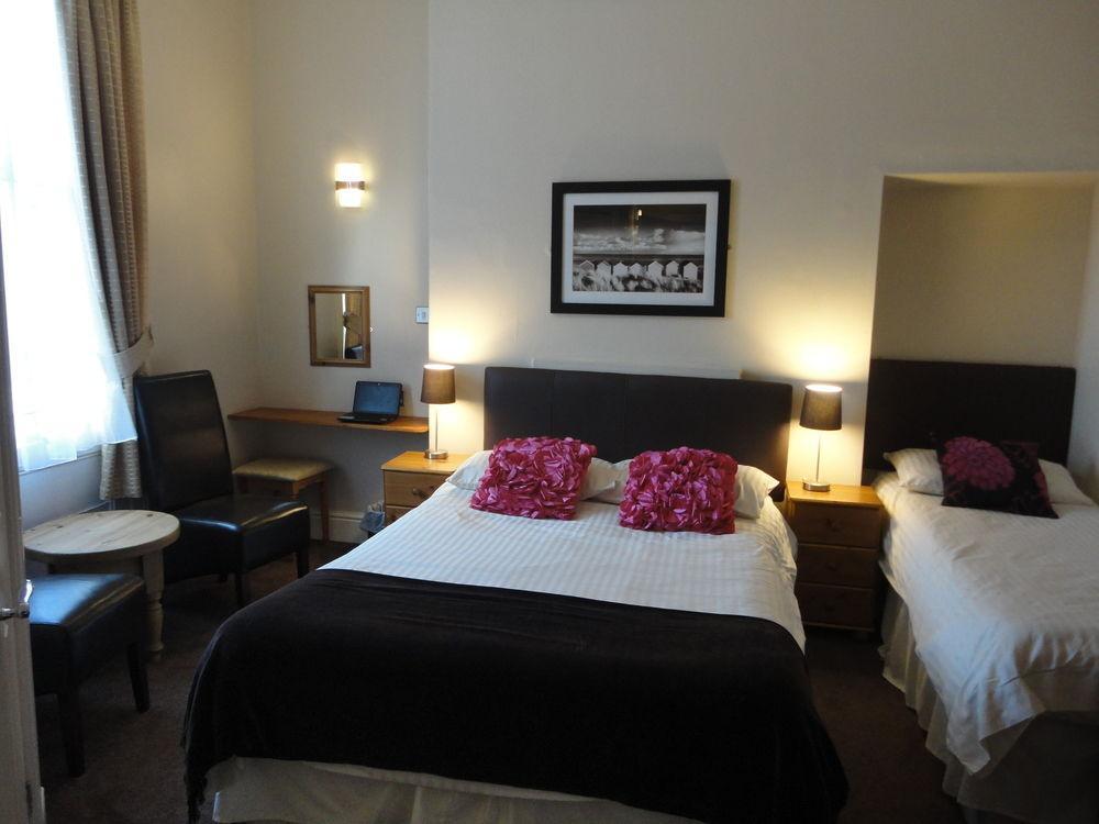 The Rockside Bed & Breakfast Scarborough Ngoại thất bức ảnh