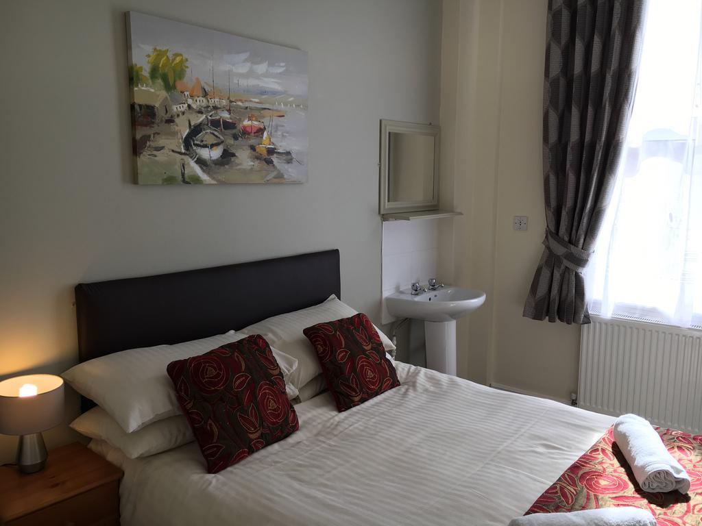 The Rockside Bed & Breakfast Scarborough Ngoại thất bức ảnh